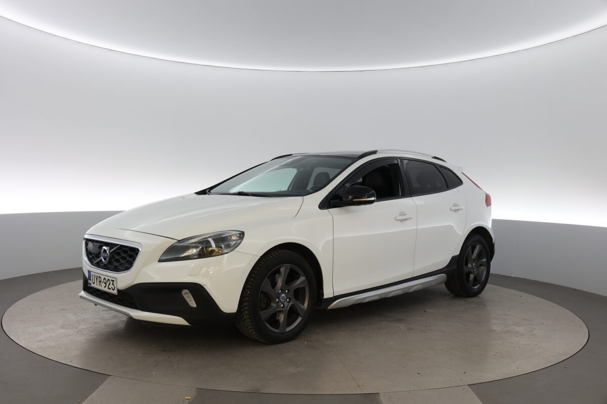 Volvo V40 Cross Country T4 AWD Business Summum aut | Neliveto | Volvo On Call | Lasikatto | Lisälämmitin | Nahat | Cruise - Korko 2