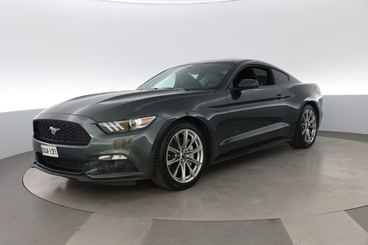 Ford Mustang 2