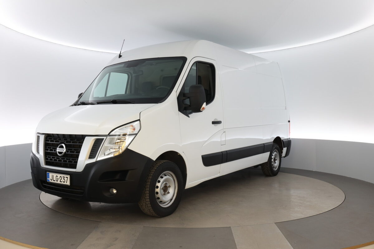 Nissan NV400 Van 2