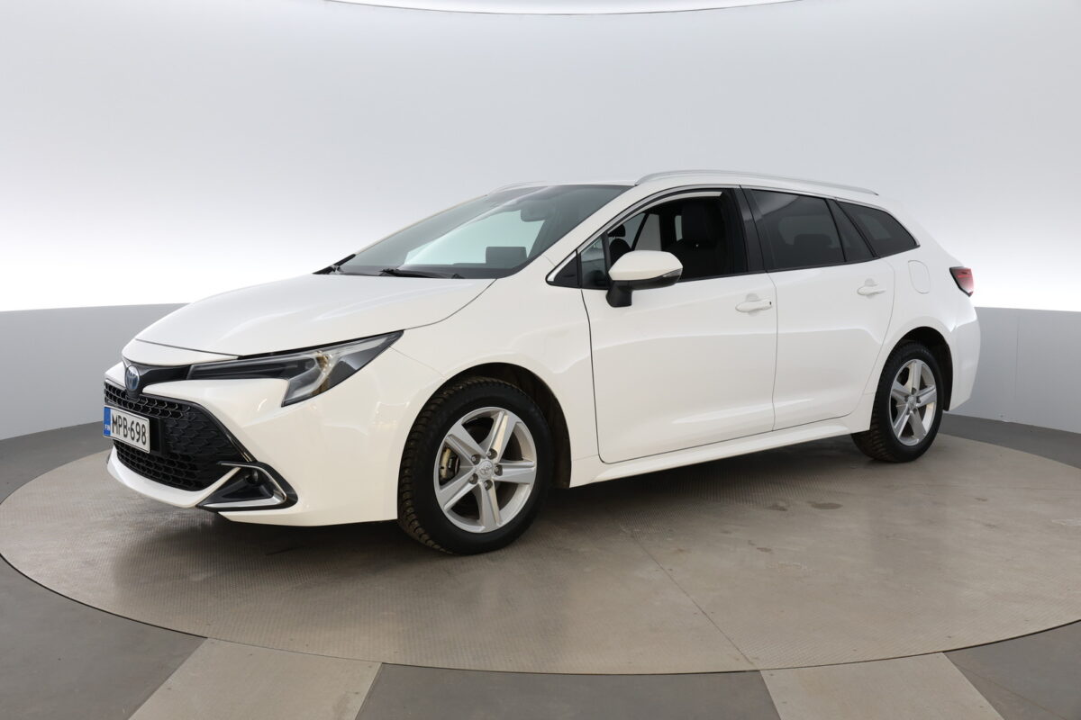 Toyota Corolla Touring Sports 1