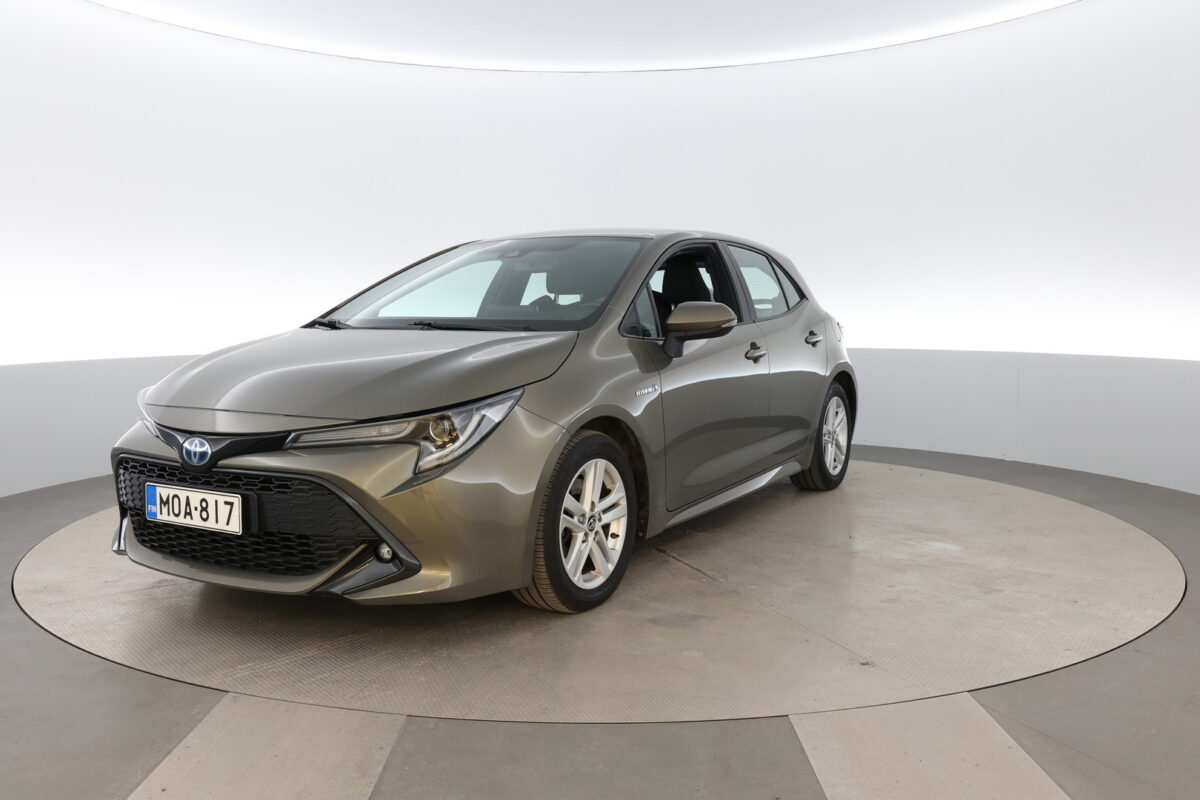 Toyota Corolla Hatchback 2