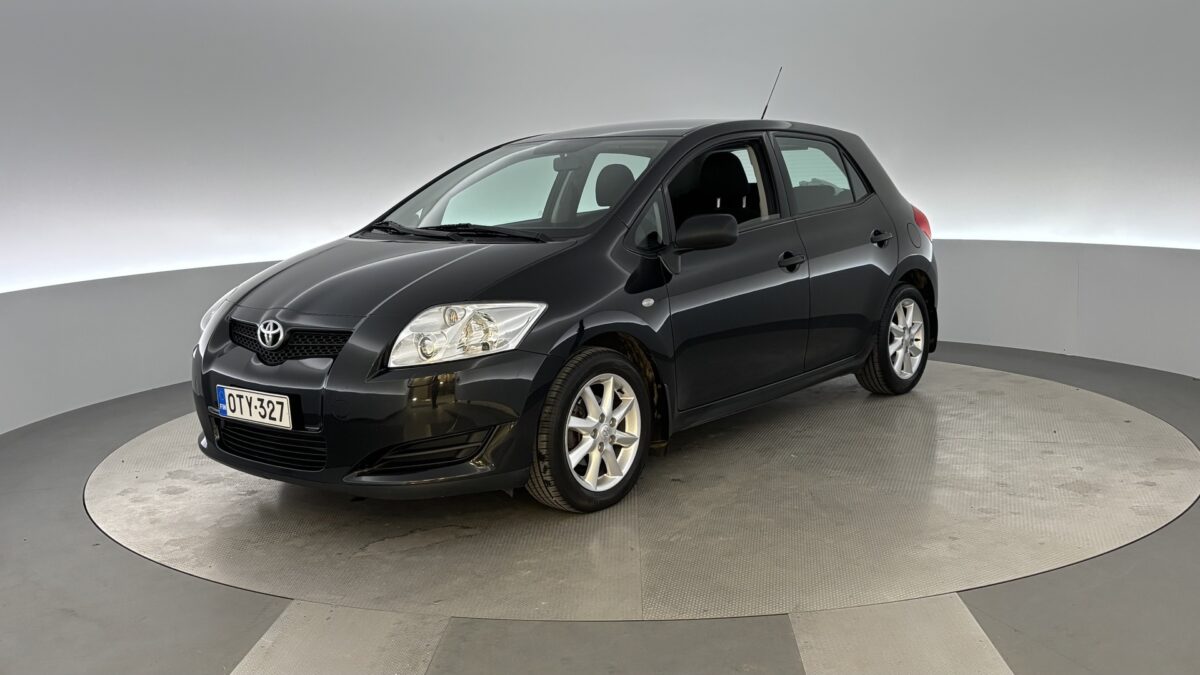 Toyota Auris 1