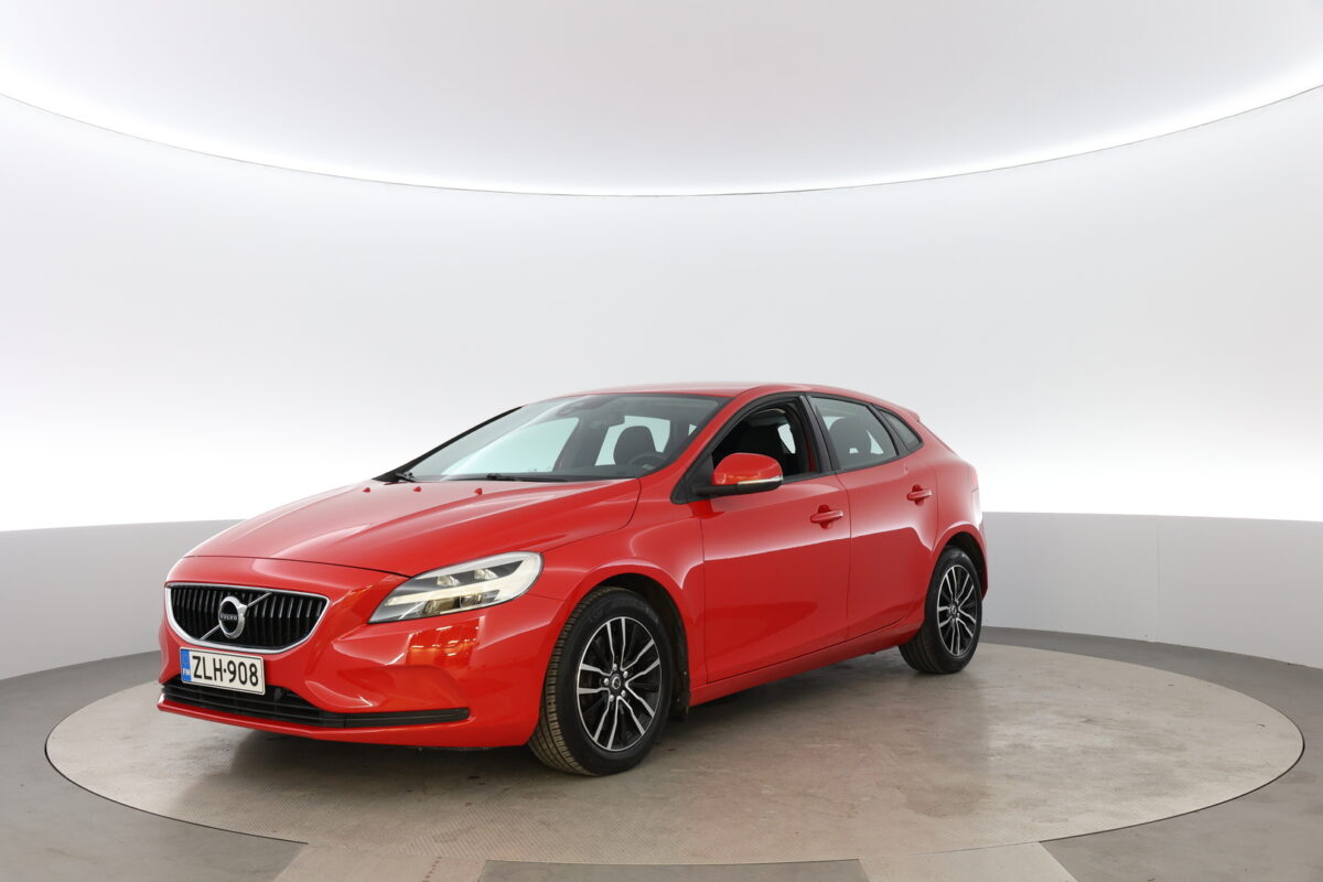 Volvo V40 T2 Momentum aut - *Kesämarkkinat