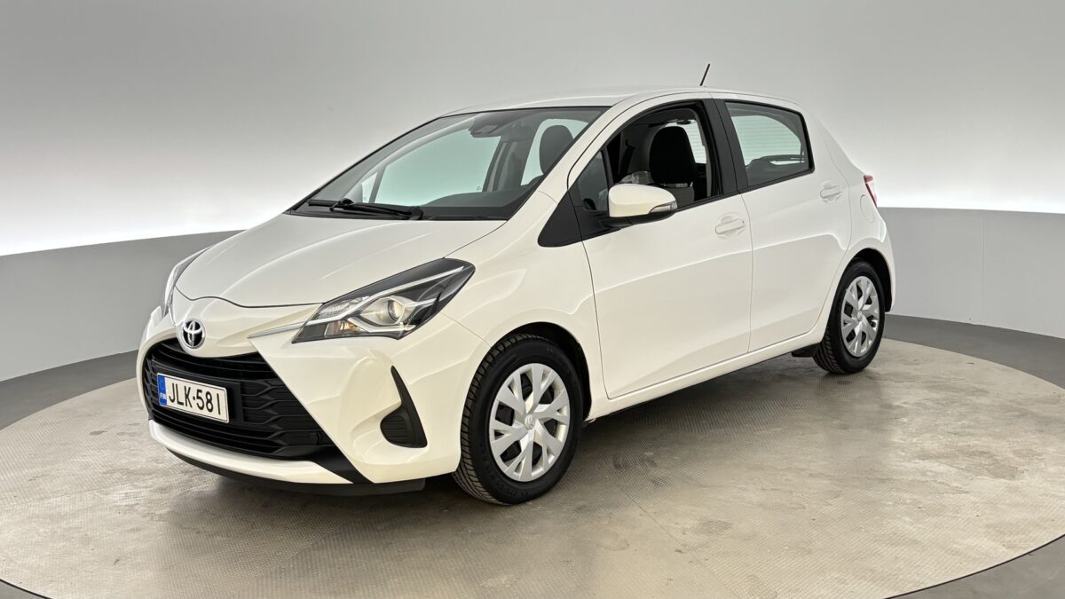 Toyota Yaris 1