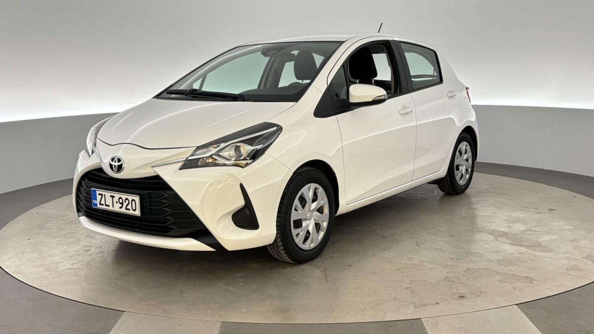 Toyota Yaris 1