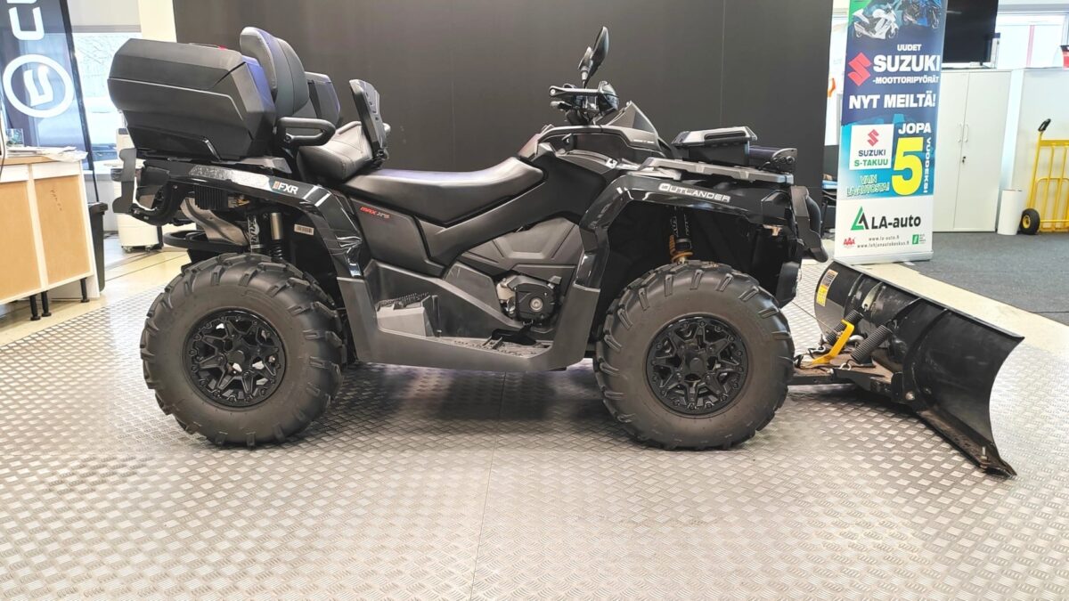 CAN-AM OUTLANDER MAX PRO | All black | Foxin säädettävät iskarit | Bedlock | Kahvalämppärit - Korko 2