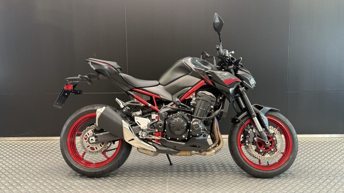 Kawasaki Z 900 | AJETTU VAIN 250km! | Kuin uusi | - Korko 2