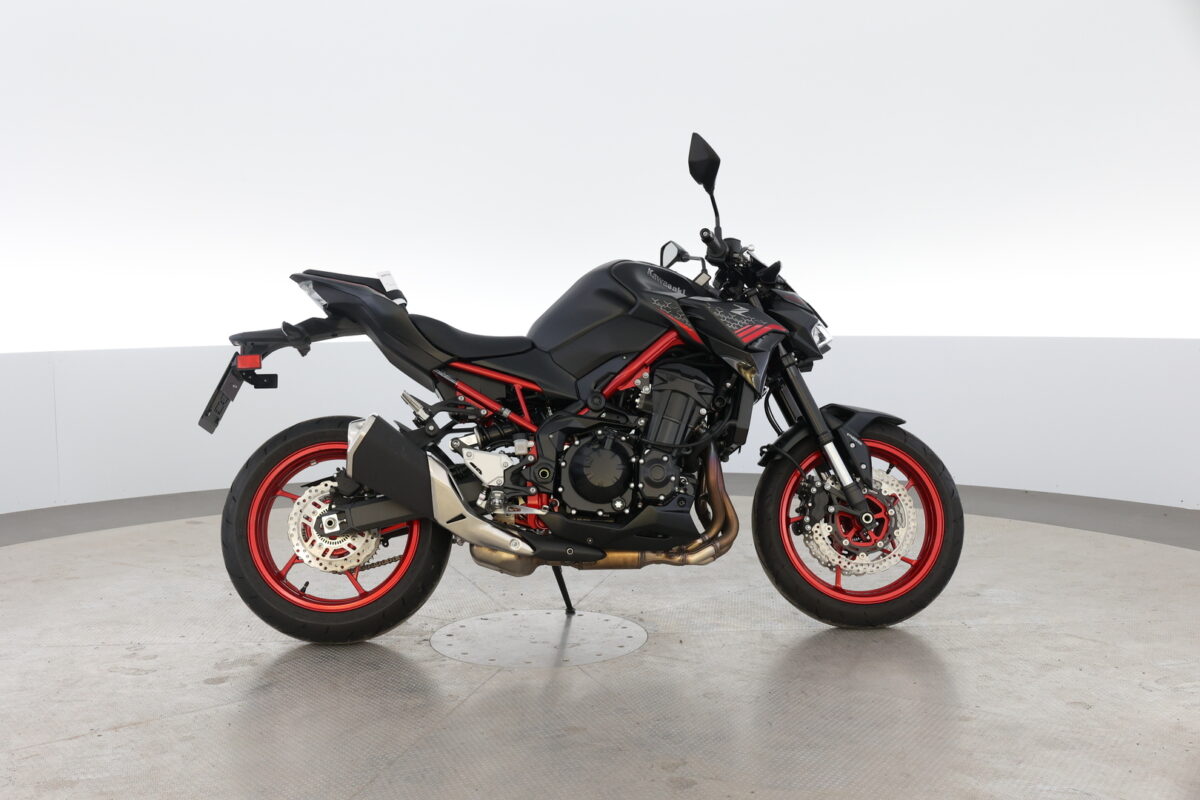 Kawasaki Z 900 | AJETTU VAIN 250km! | Kuin uusi | - ILMAINEN KOTIINKULJETUS! -