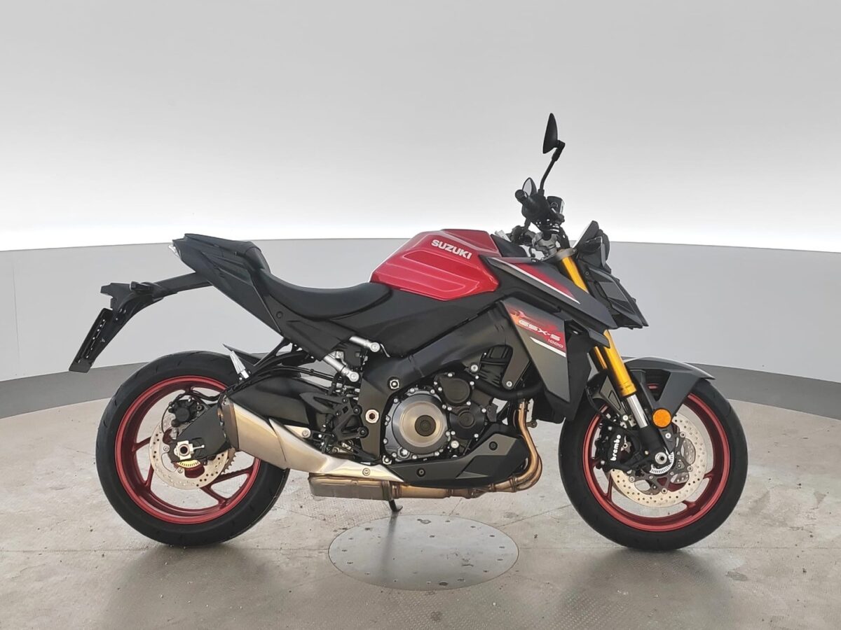 SUZUKI GSX-S 1000 | ERIKOISERÄ VAIN 14990€+toimituskulut | KAIKKI VÄRIT - Korko alk. 2