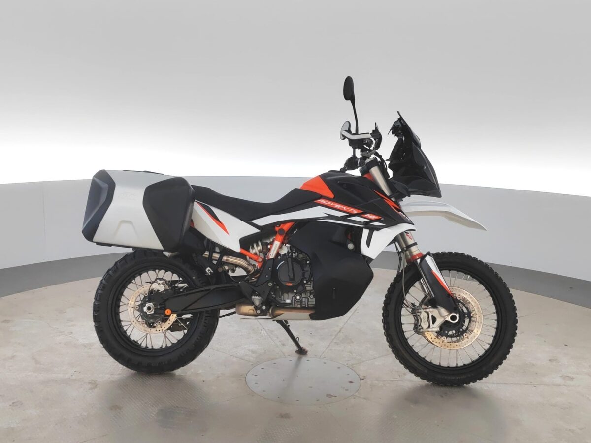 KTM 890 Adventure R | Sivulaukut | Shifteri | Ajamaton takarengas - Korko alk. 2