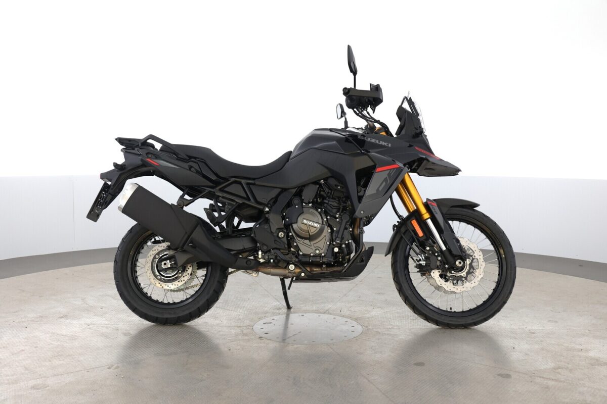 SUZUKI V-STROM 800DE | SIVULAUKUT TARJOUSHINTAAN 500€ | HETI TOIMITUKSEEN