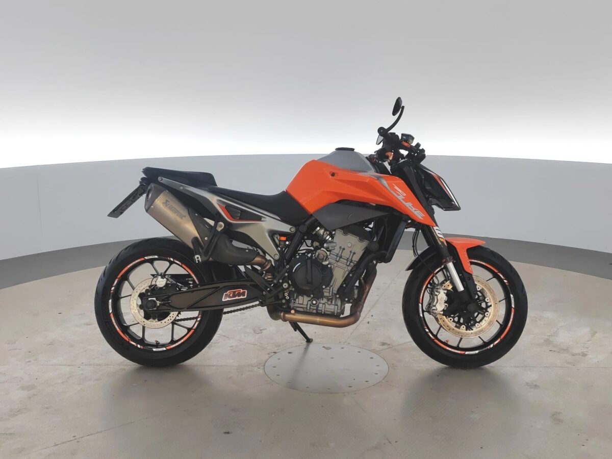 KTM 790 Duke | Akrapovic | Quicksifter | 4 ajomodea | - Korko alk. 2