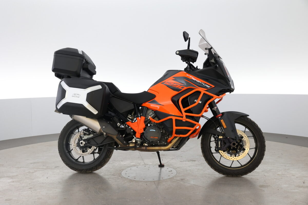 KTM 1290 Super Adventure S | Tech Pack | Kaatumaraudat | Taka ja Sivulaukut - Korko alk. 2