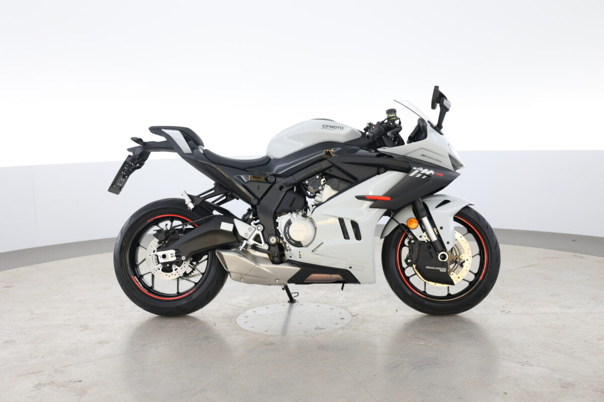 CFMOTO 675SR-R | Heti toimitukseen | Toimitus ympäri Suomea